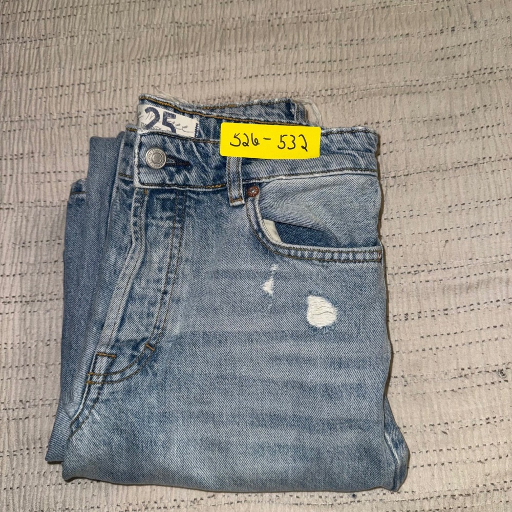 Free People We The Free Light Wash Distressed Straight Leg Jeans Size 25 - Picture 8 of 8